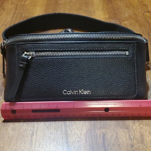 Black Leather Calvin Klein Belt Bag/Cross Body Bag New - Picture 2 of 12